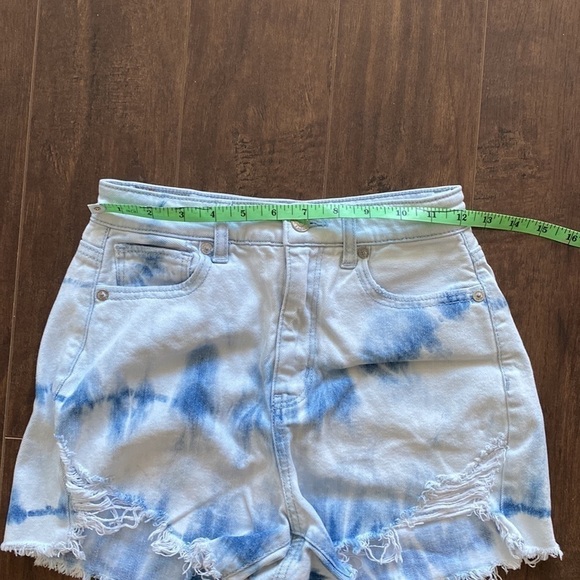 American Eagle Outfitters Blue Tie-Dye Denim Shorts size 00 - Picture 3 of 8
